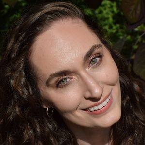 Meet your Posher, Pauline!